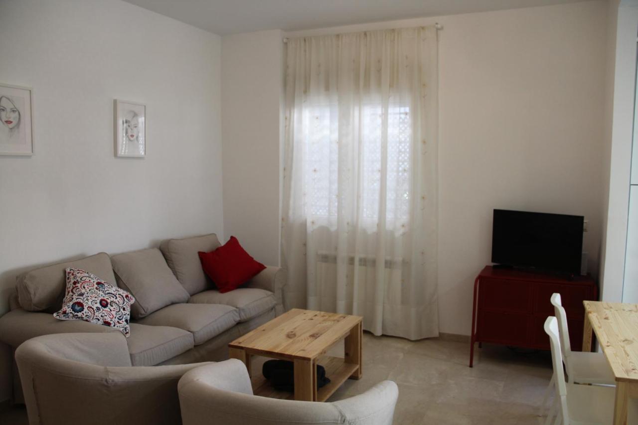 Apartamento Iris กอร์โดบา ภายนอก รูปภาพ