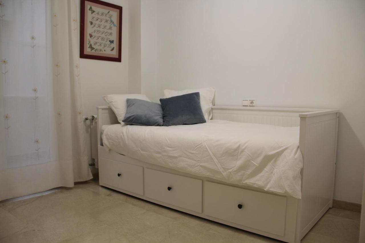 Apartamento Iris กอร์โดบา ภายนอก รูปภาพ